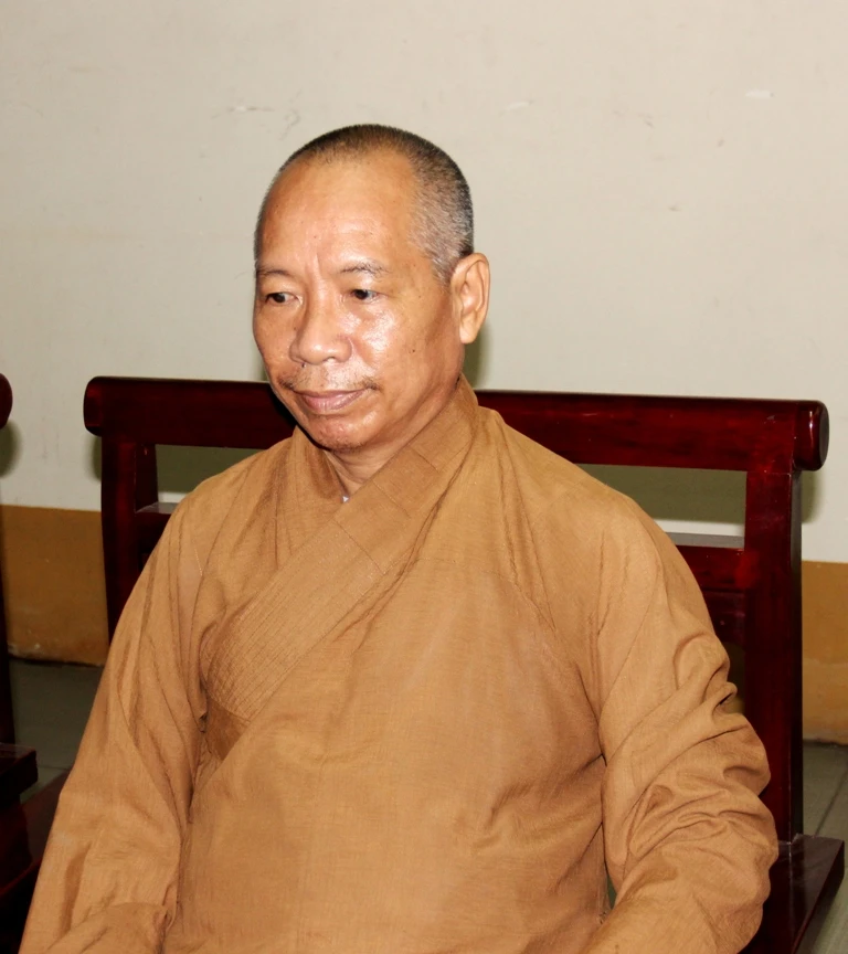 TT.Thích Huệ Minh